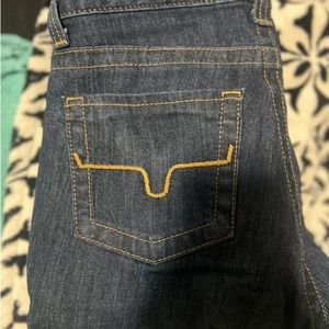 Kimes Betty jeans! Size 2. Perfect condition. Worn only a few times.